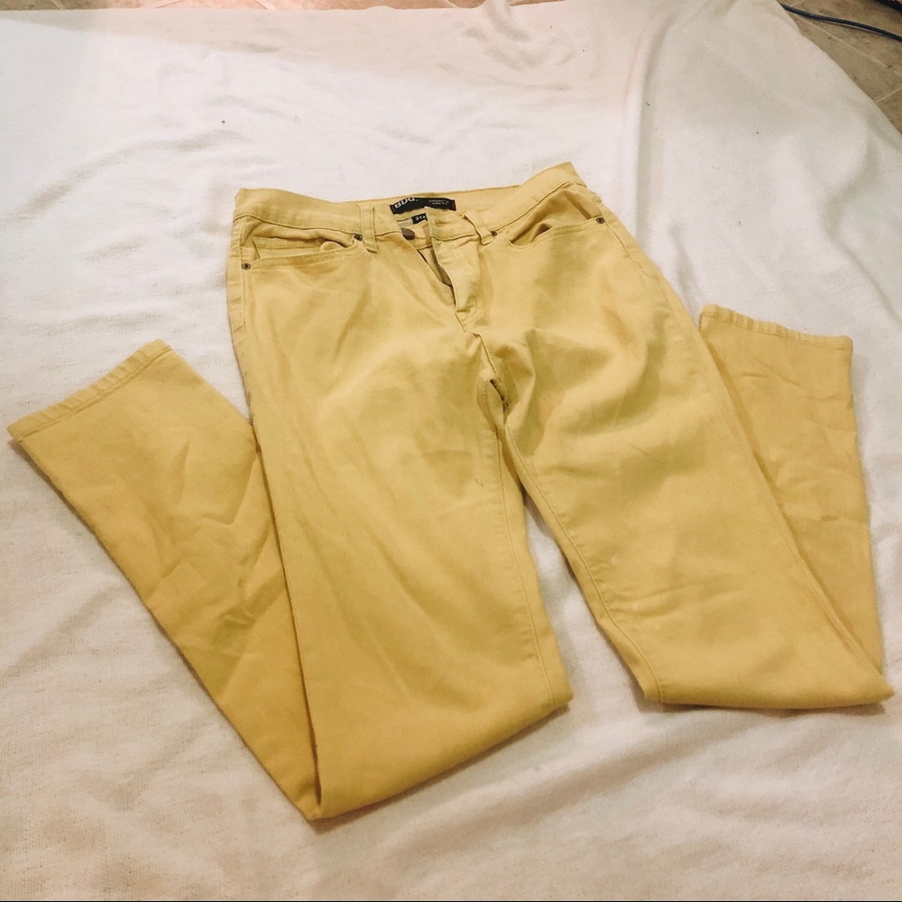 Yellow Jeans ☀️